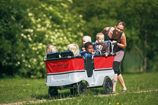 Turtle Kinderbus Basic für Kinder Turtle Kinderbus Basic für 6 Kinder